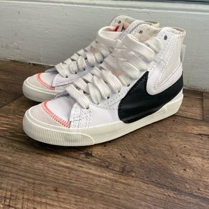 Blazer Mid '77 Jumbo High Top Sneaker (Men)